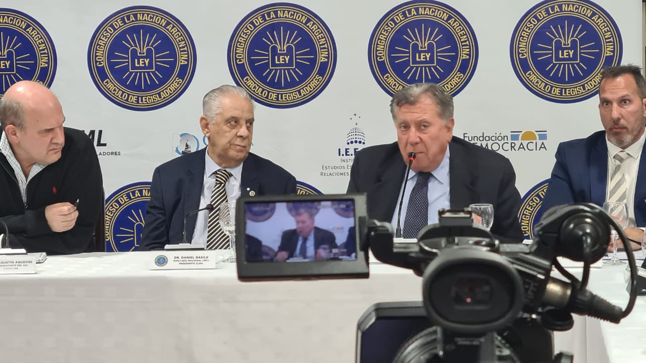 Diputado de la Nación (MC) Humberto Roggero, presidente del IEERI.