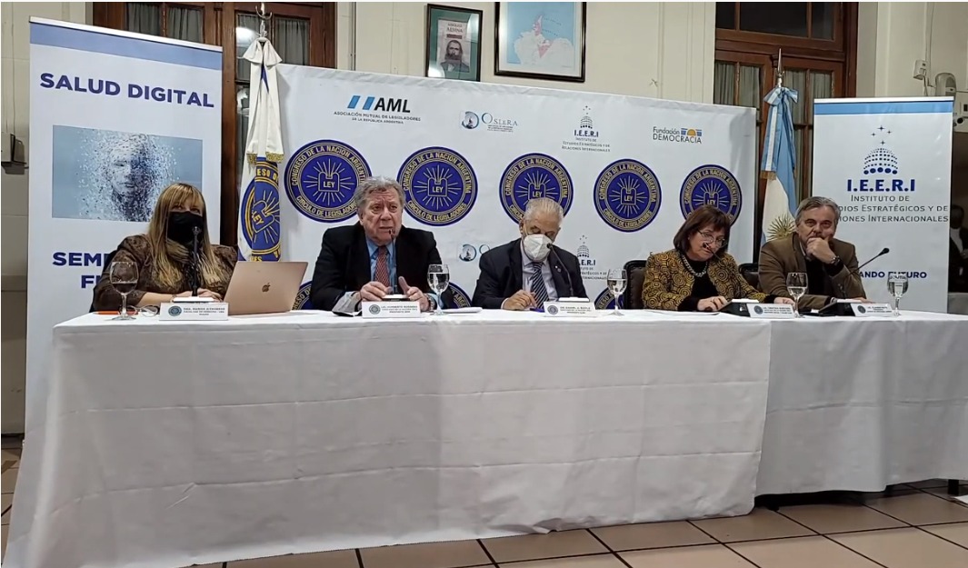 Apertura de la jornada: Marisa Aizenberg, Humberto Roggero, Daniel Basile, Cristina Guevara y Claudio Mate.